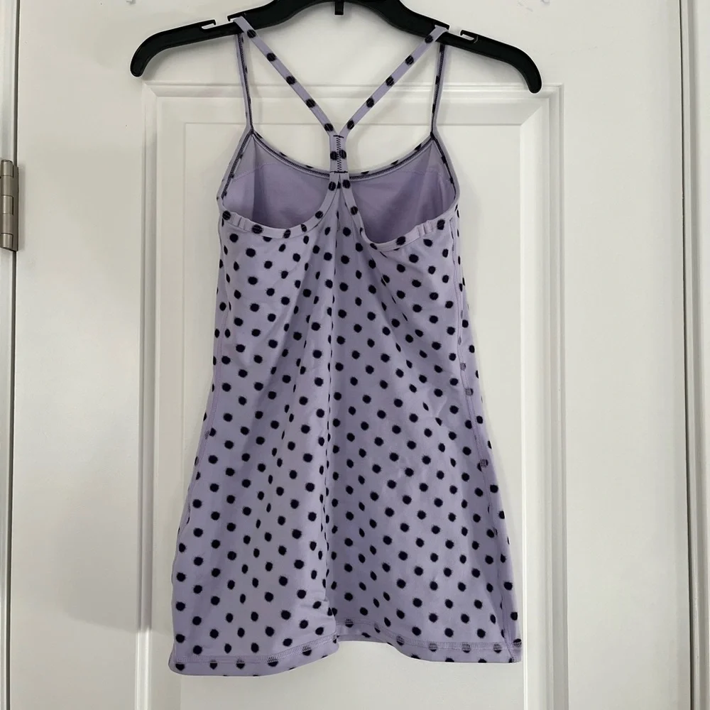 Lululemon - Picture 2 of 3